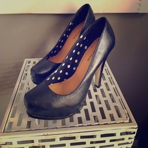 Steve Madden pumps